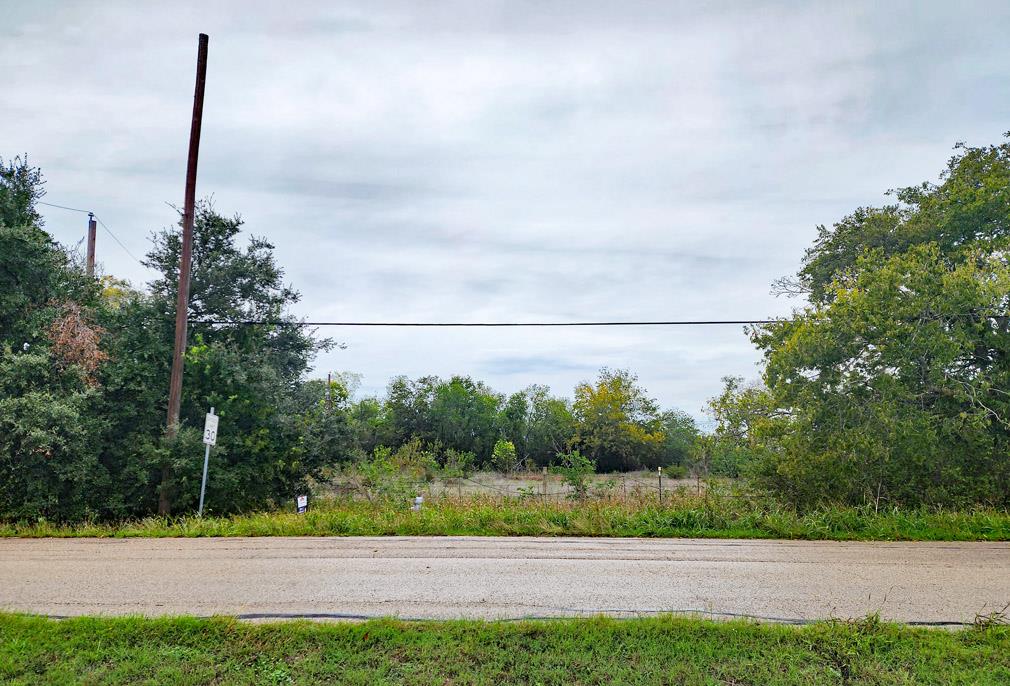 1411 Old Thorndale RD