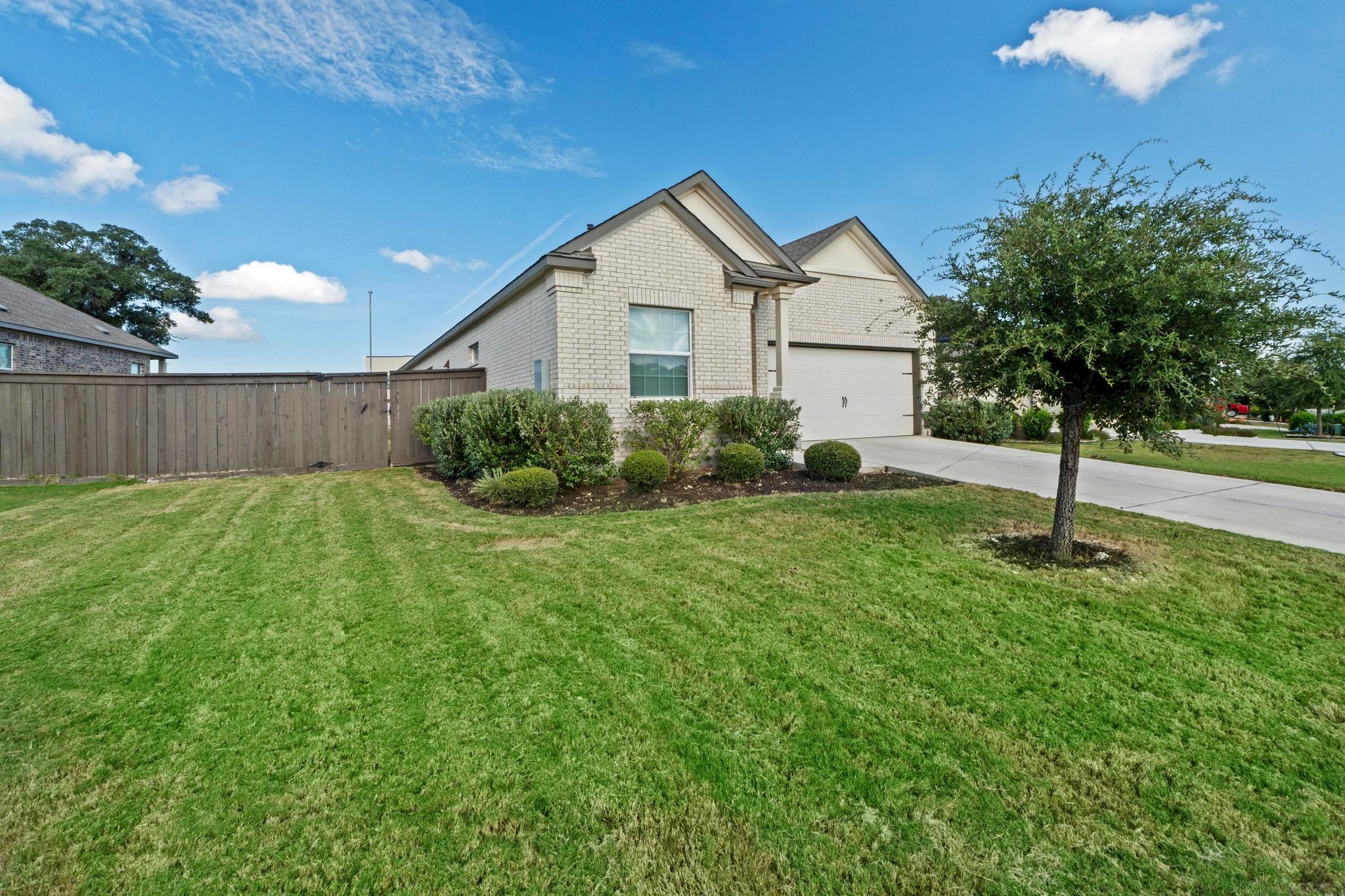 1705 Woolsey WAY