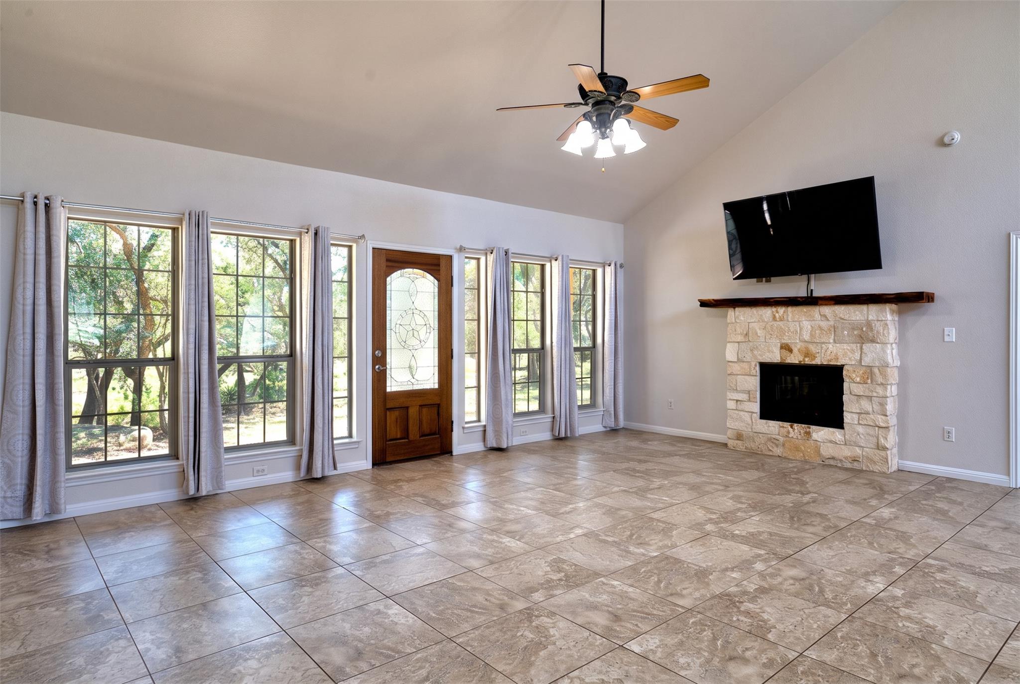 1761 Cottonwood RD
