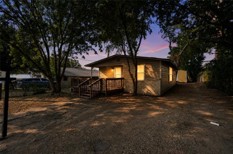 Photo of 403 Blackson Ave, Austin, TX 78752 (MLS # 9927878)