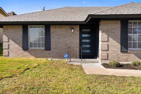 Tiny photo for 11918 Rennalee LOOP, Austin, TX 78753 (MLS # 1241337)