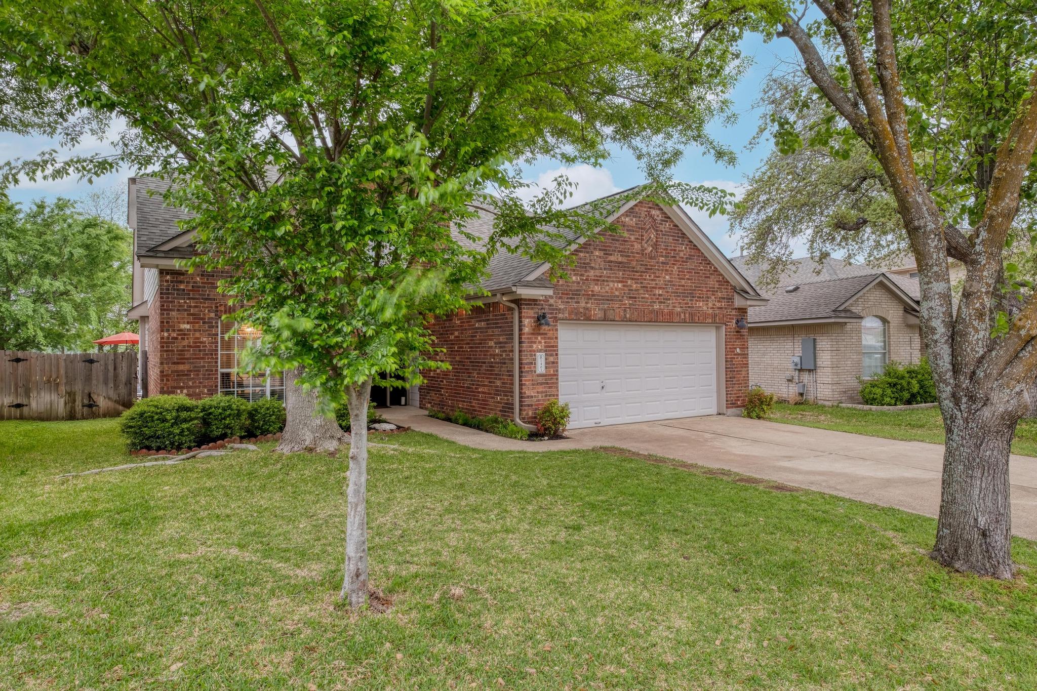 1401 Brighton Bend LN