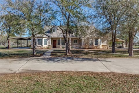 Photo of 125 Heritage Oaks DR, Cedar Creek, TX 78612 (MLS # 1253749)