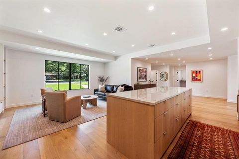 Tiny photo for 2517 Great Oaks PKWY, Austin, TX 78756 (MLS # 8063157)