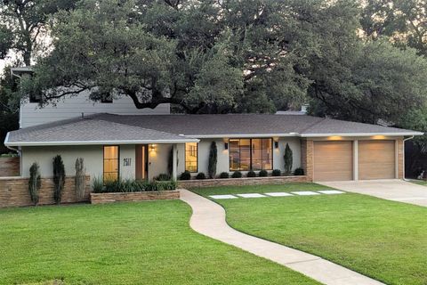 2517 Great Oaks PKWY Austin TX 78756