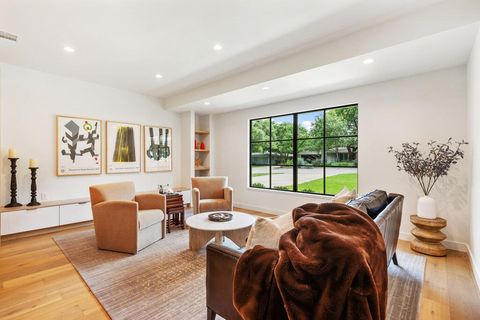 Tiny photo for 2517 Great Oaks PKWY, Austin, TX 78756 (MLS # 8063157)