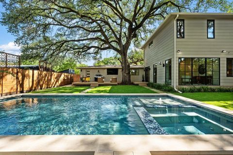 Tiny photo for 2517 Great Oaks PKWY, Austin, TX 78756 (MLS # 8063157)