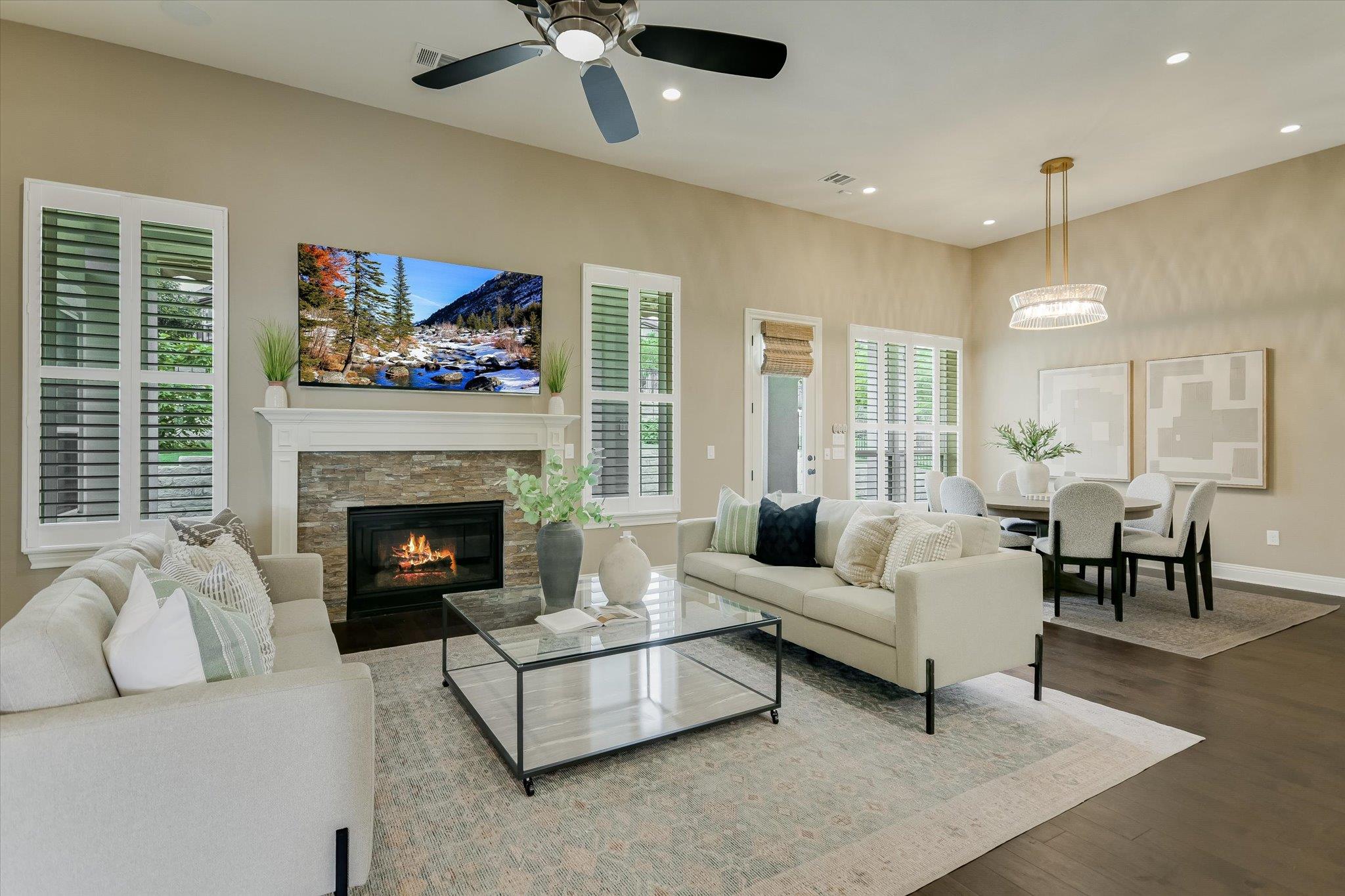 2421 Parisio CT