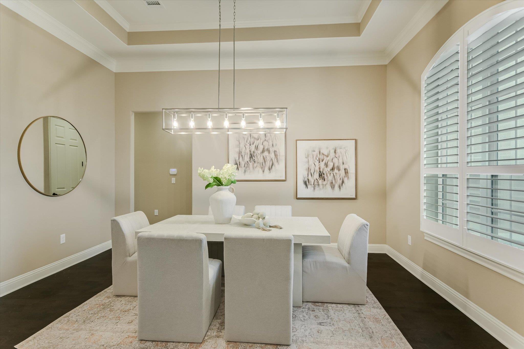 2421 Parisio CT
