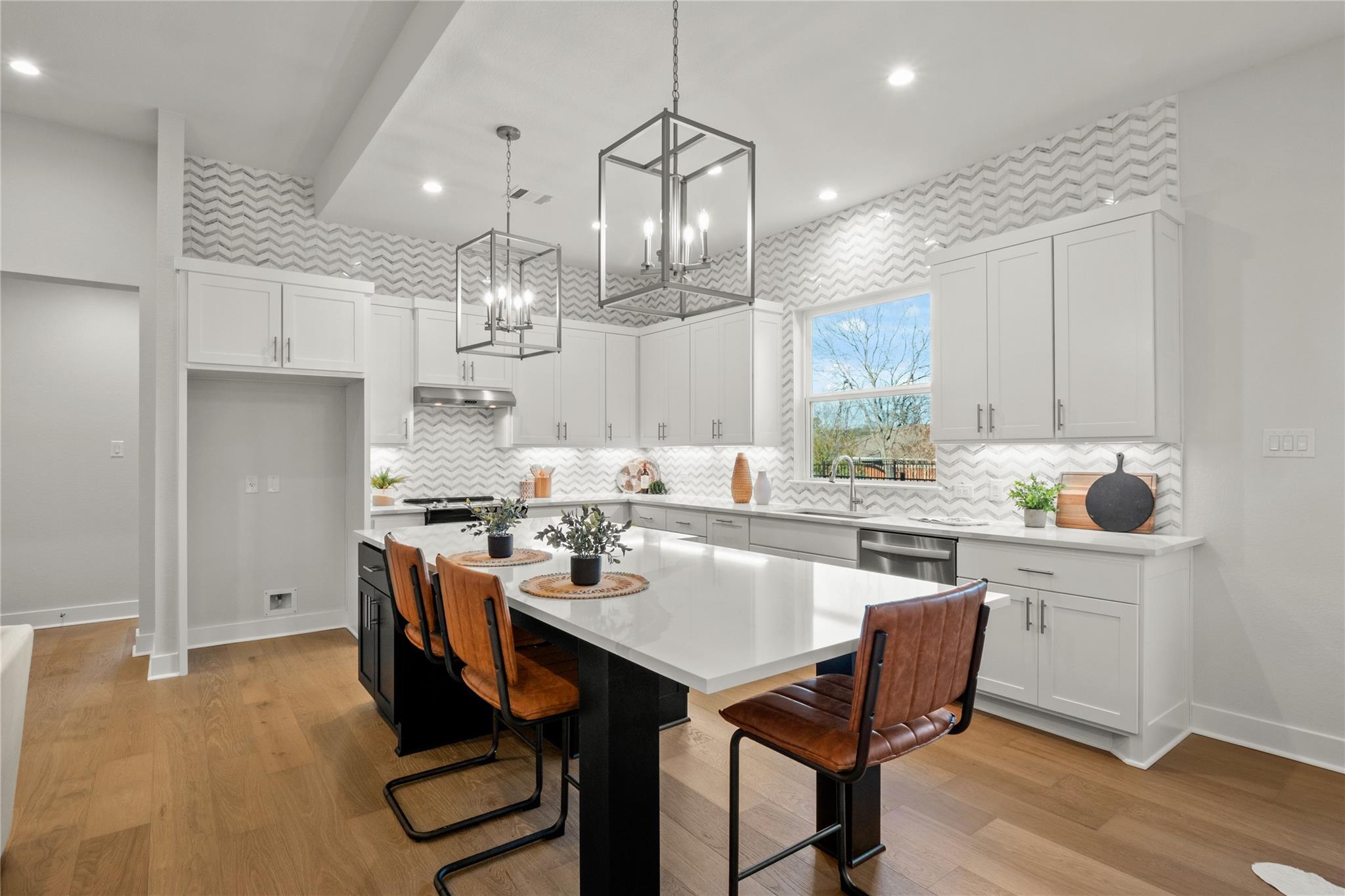 2103 Quiet Stables CIR