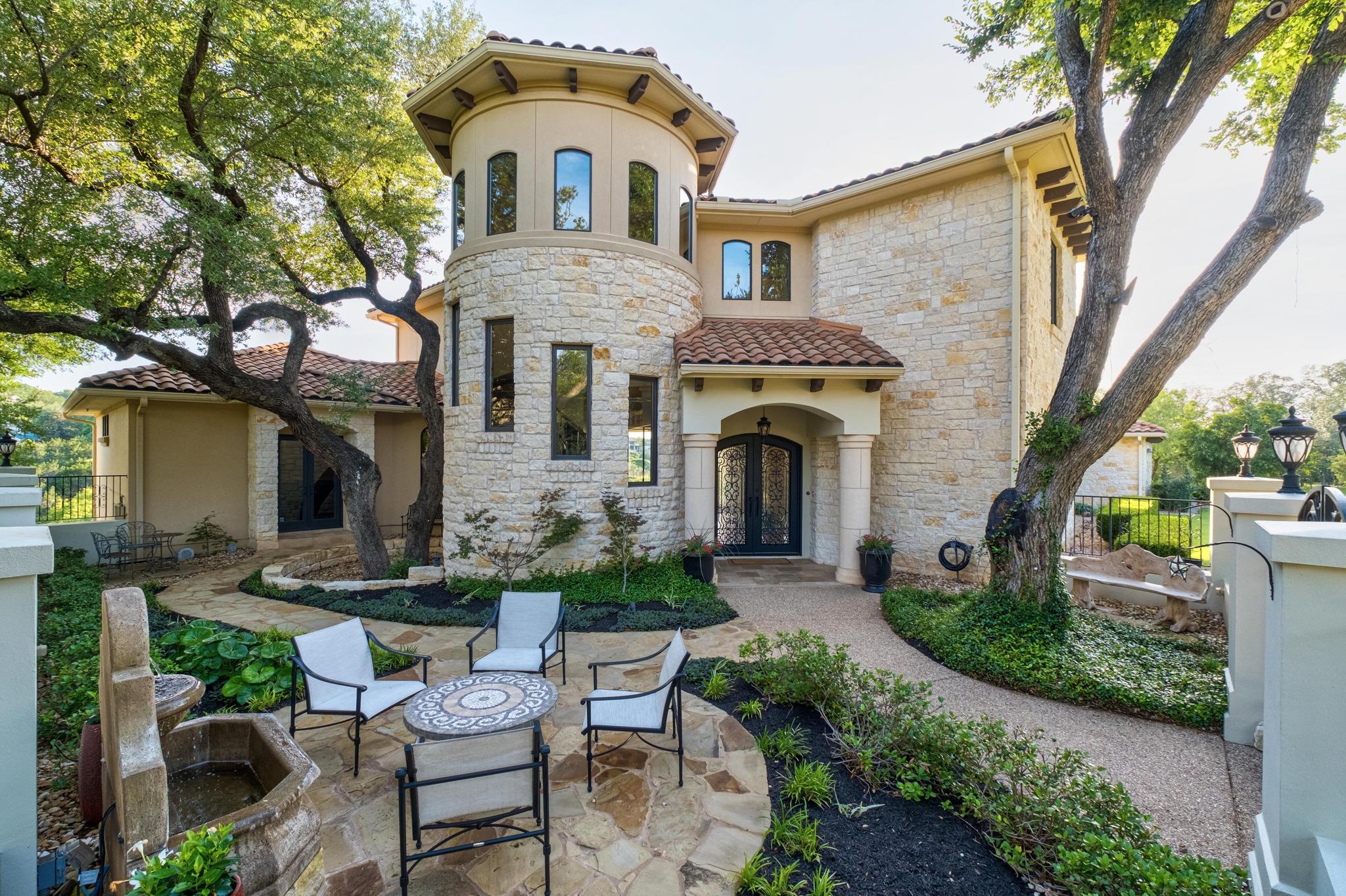 16005 Chateau Ave