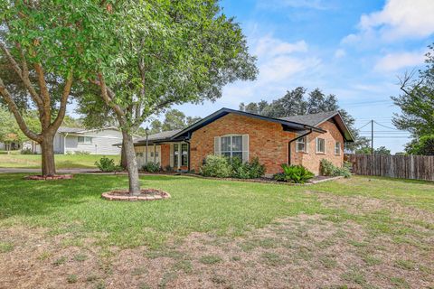 Tiny photo for 908 Hollybluff ST, Austin, TX 78753 (MLS # 8672048)