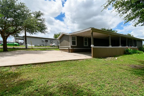 Photo of 22 Niederwald DR, Kyle, TX 78640 (MLS # 9885547)