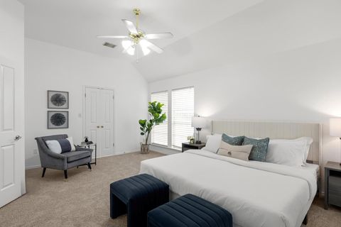 Tiny photo for 8405 Ganttcrest DR, Austin, TX 78749 (MLS # 4387173)