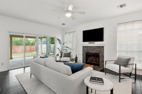 Tiny photo for 8405 Ganttcrest DR, Austin, TX 78749 (MLS # 4387173)