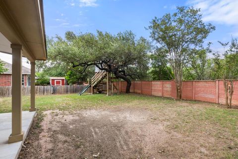 Tiny photo for 8405 Ganttcrest DR, Austin, TX 78749 (MLS # 4387173)