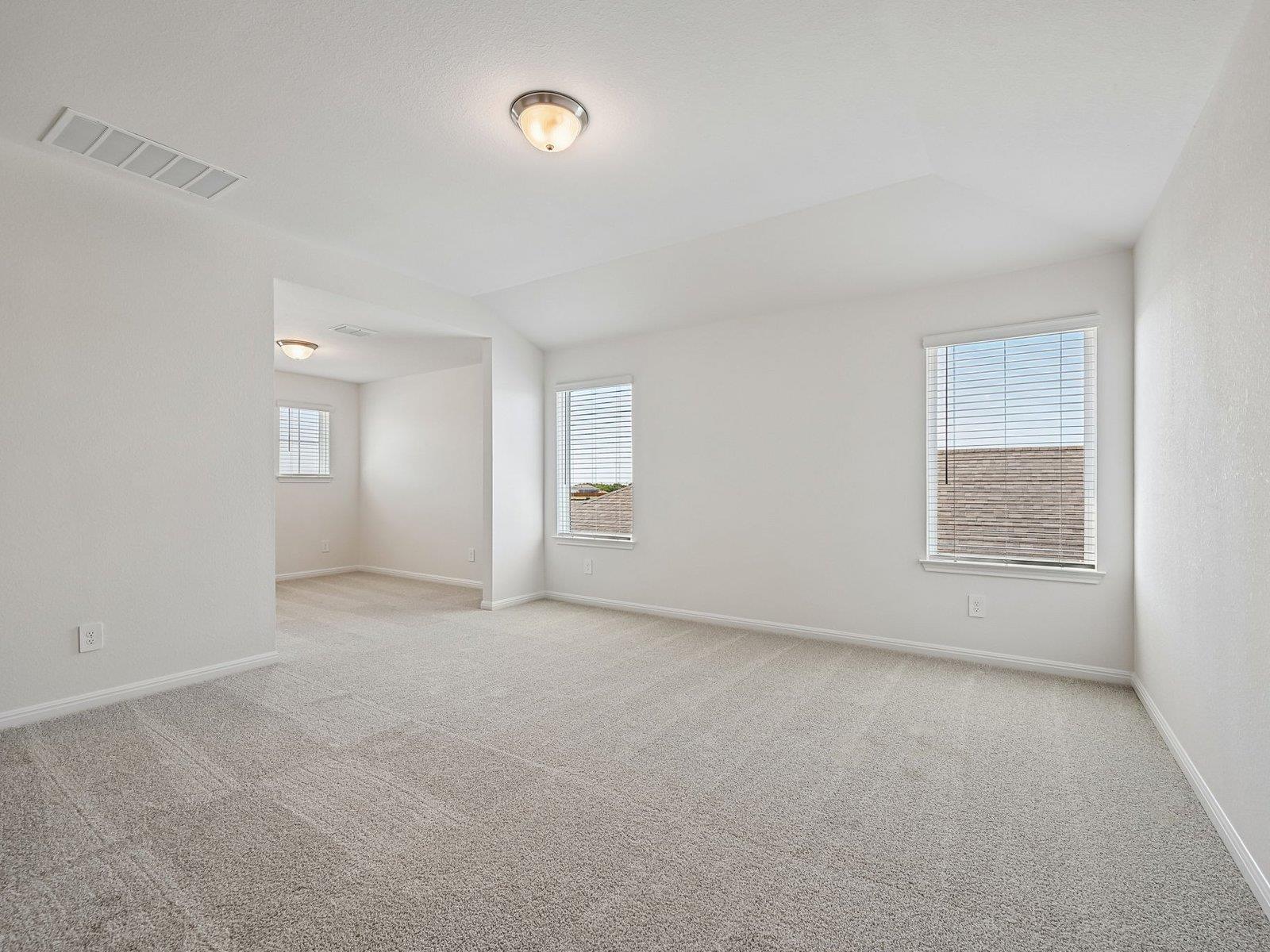 112 Woodbrook DR