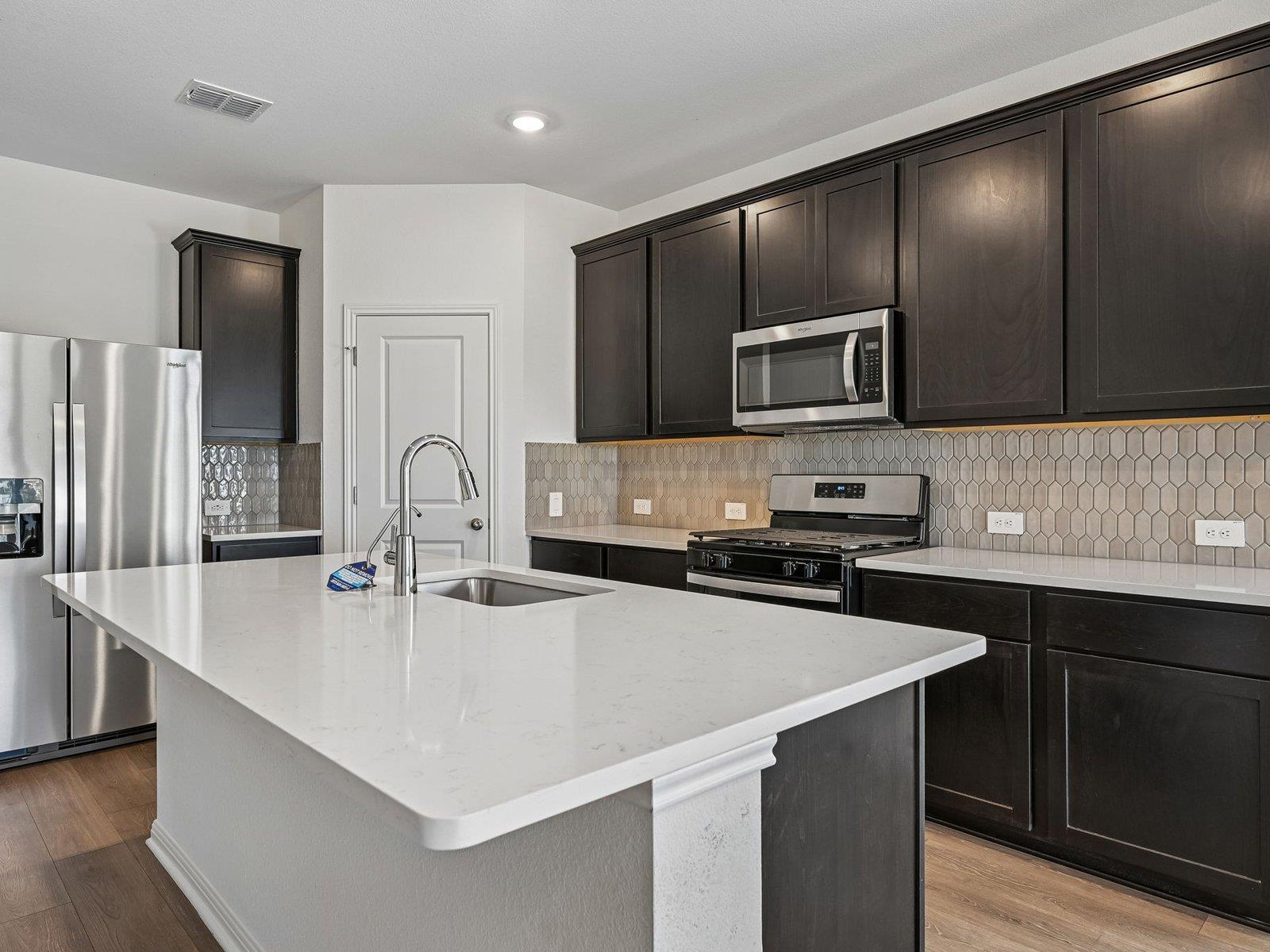 112 Woodbrook DR