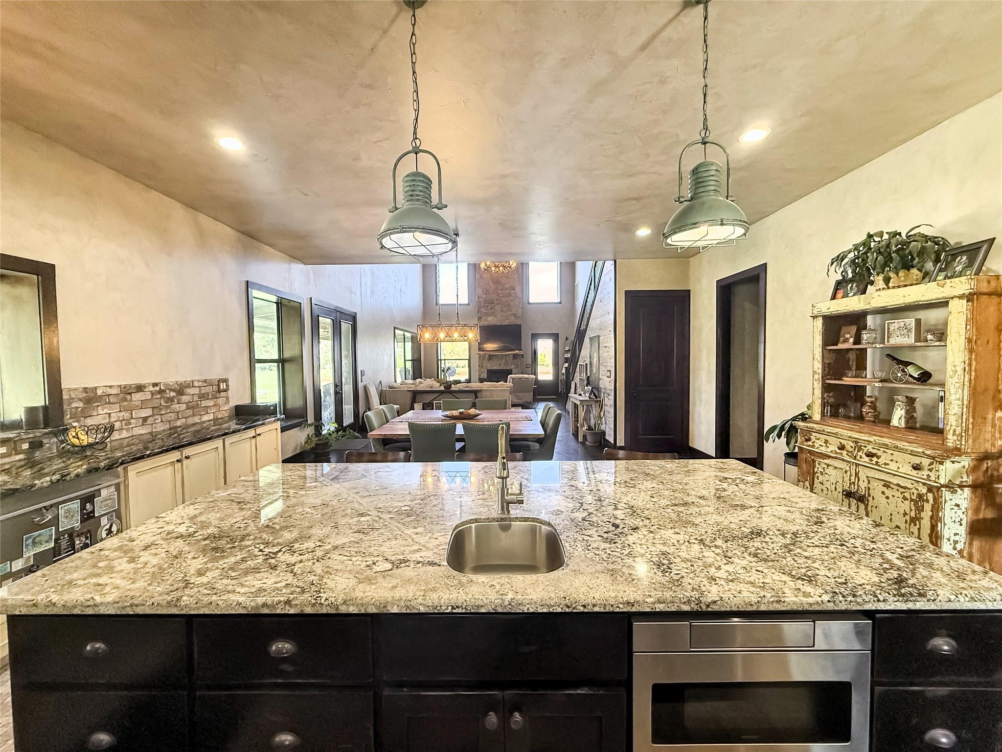 1185 County Road 410