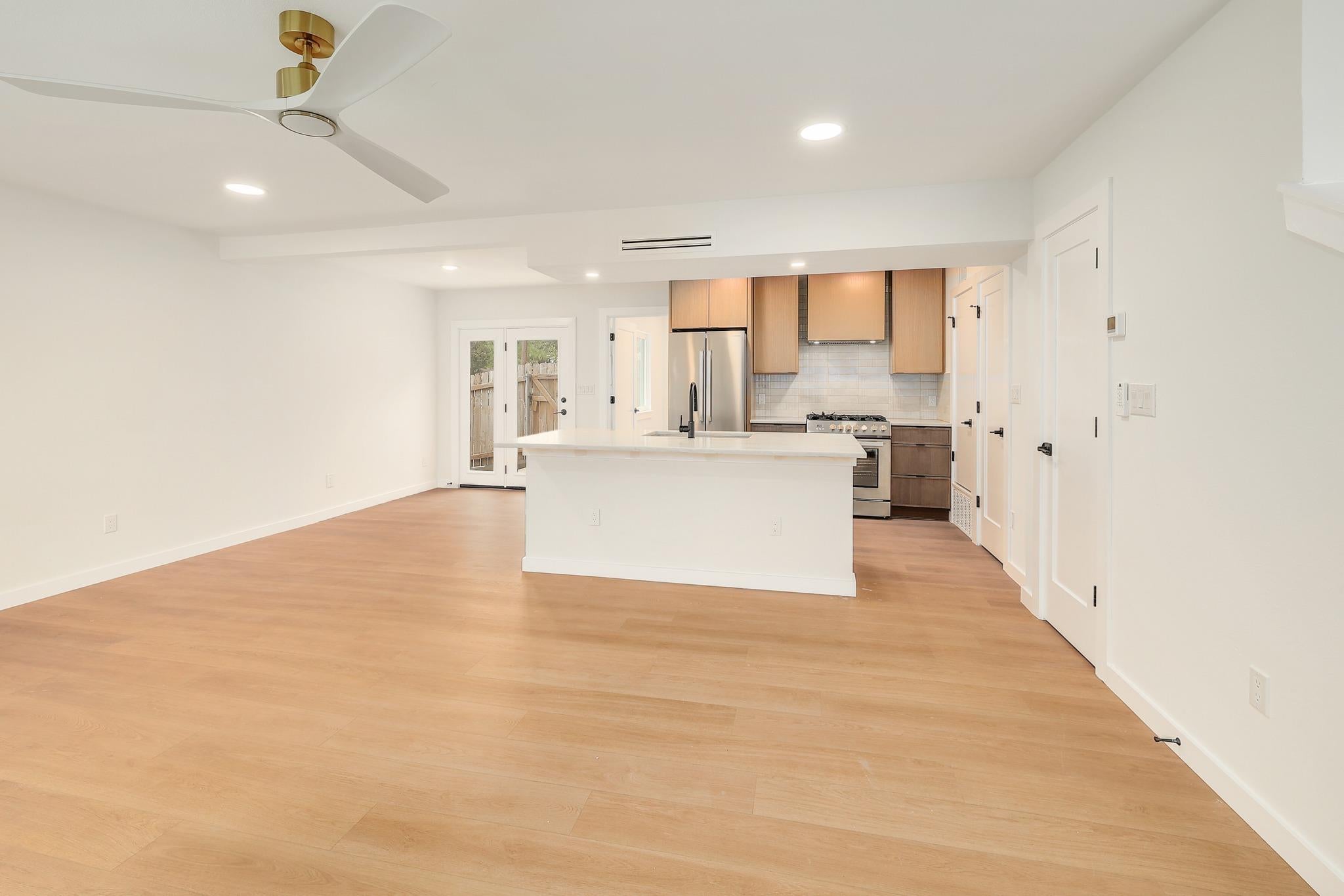 1413 Valleyridge DR