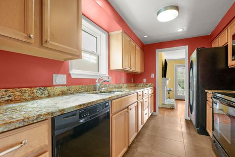 Tiny photo for 6631 Valleyside RD, Austin, TX 78731 (MLS # 1144040)