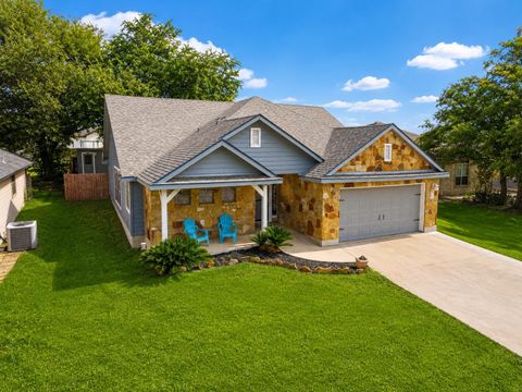 Photo of 208 Cailin CT, Burnet, TX 78611 (MLS # 3203583)