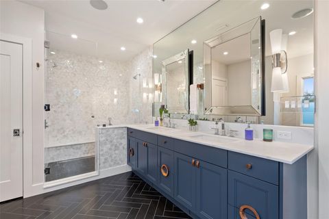 Tiny photo for 4203 Balcones DR, Austin, TX 78731 (MLS # 5656466)