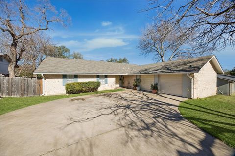 Photo of 908 Kirschner PL #B, Austin, TX 78758 (MLS # 7428245)