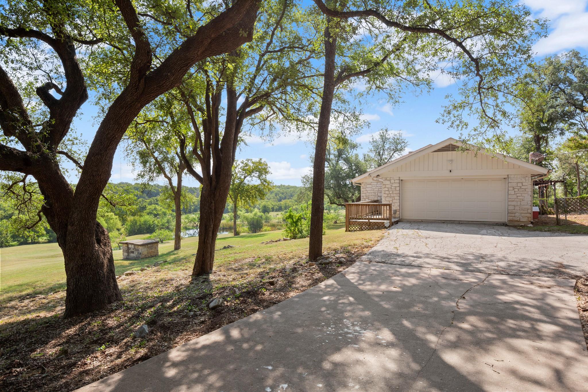 333 County Road 166