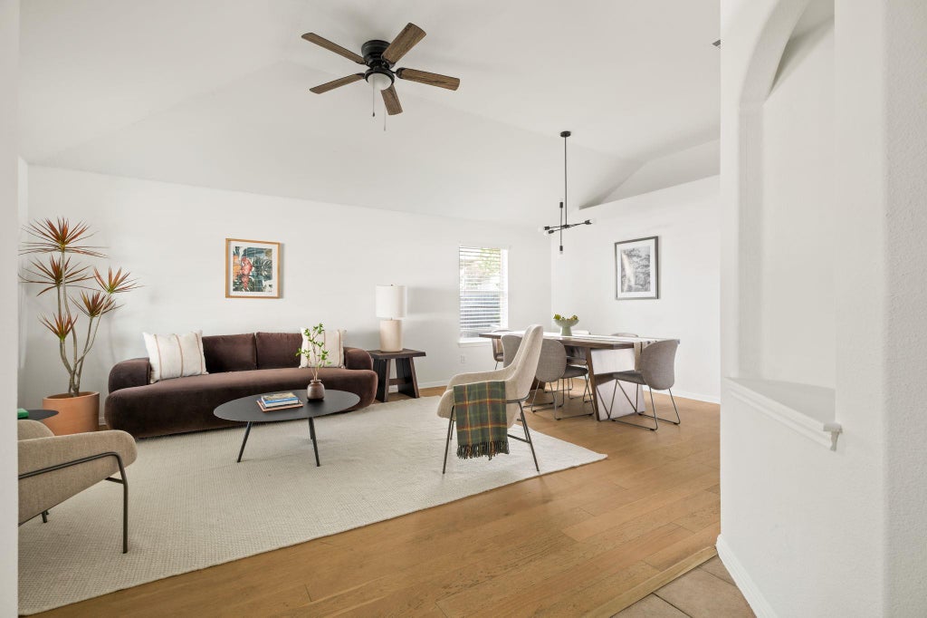 Photo of 1535 Lorson LOOP, Round Rock, TX 78665 (MLS # 9089379)