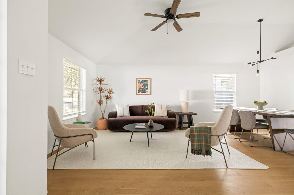 Photo of 1535 Lorson LOOP, Round Rock, TX 78665 (MLS # 9089379)