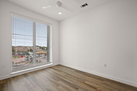 Tiny photo for 6324 N Lamar BLVD #420, Austin, TX 78752 (MLS # 1074845)