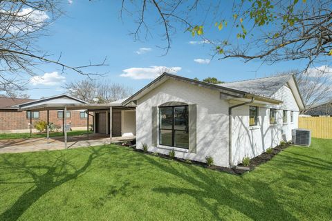 Tiny photo for 5403 Fairmont CIR, Austin, TX 78745 (MLS # 8673013)