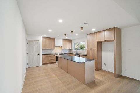 Tiny photo for 5403 Fairmont CIR, Austin, TX 78745 (MLS # 8673013)