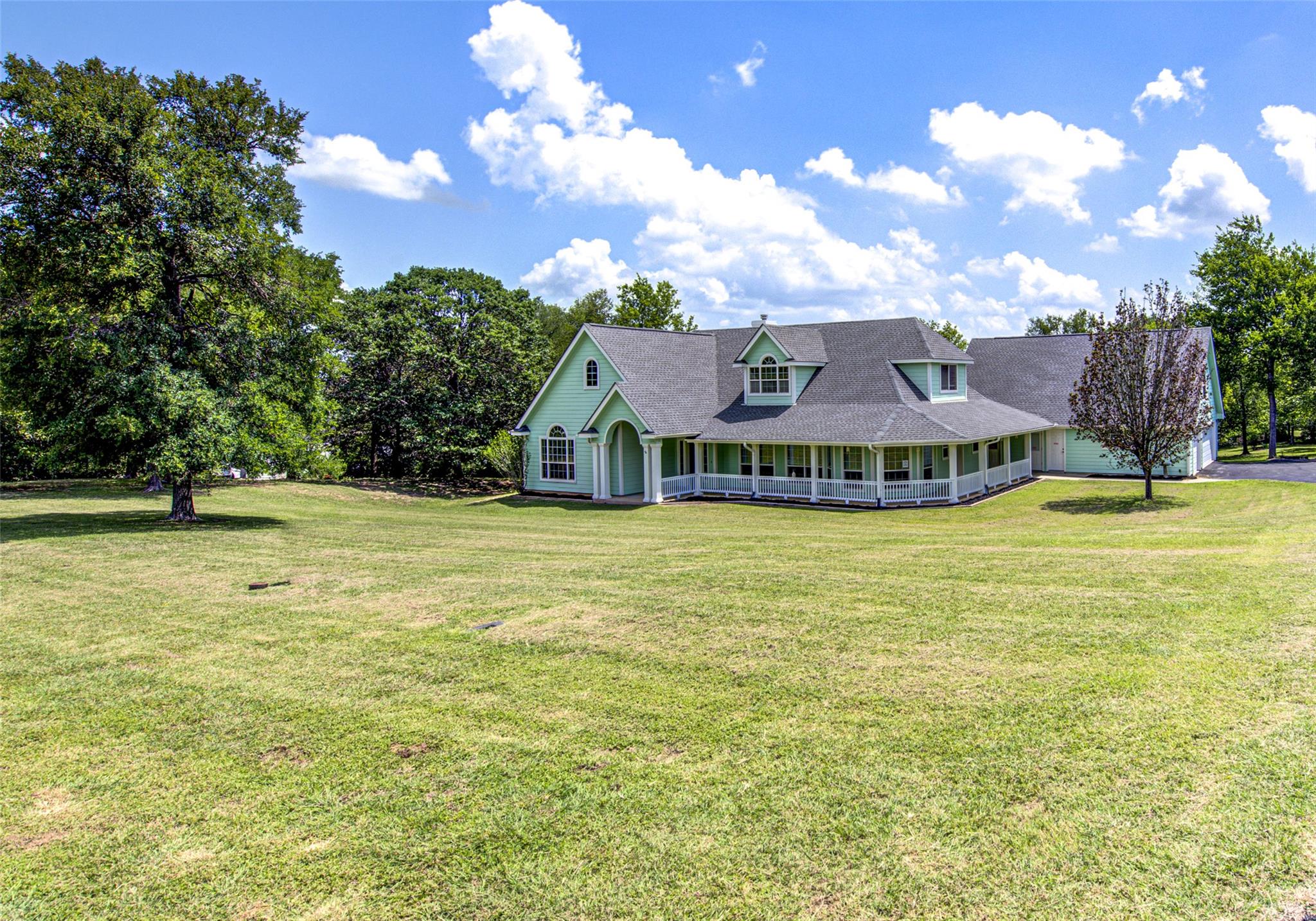 207 Moccasin Canyon