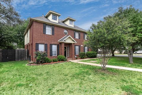 13022 Hunters Chase DR Austin TX 78729