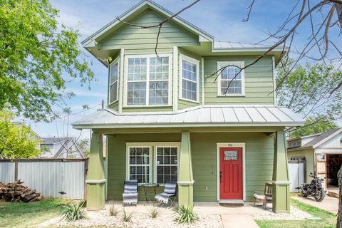 Photo of 914 Bret LN, Austin, TX 78721 (MLS # 5809767)