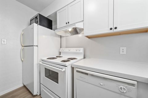 Tiny photo for 2410 Longview ST #D-202, Austin, TX 78705 (MLS # 3396356)