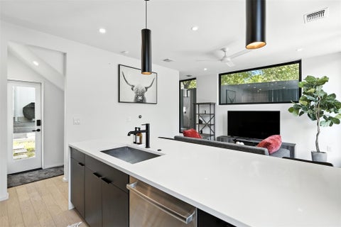 Tiny photo for 704 W Elizabeth ST, Austin, TX 78704 (MLS # 1687164)
