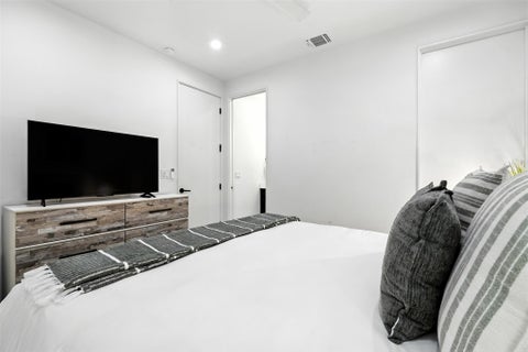 Tiny photo for 704 W Elizabeth ST, Austin, TX 78704 (MLS # 1687164)