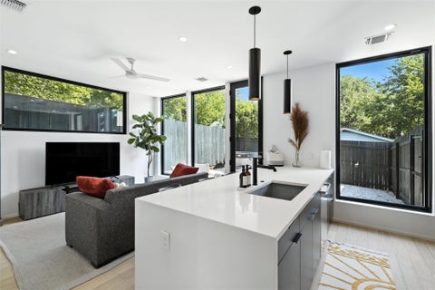 Tiny photo for 704 W Elizabeth ST, Austin, TX 78704 (MLS # 1687164)