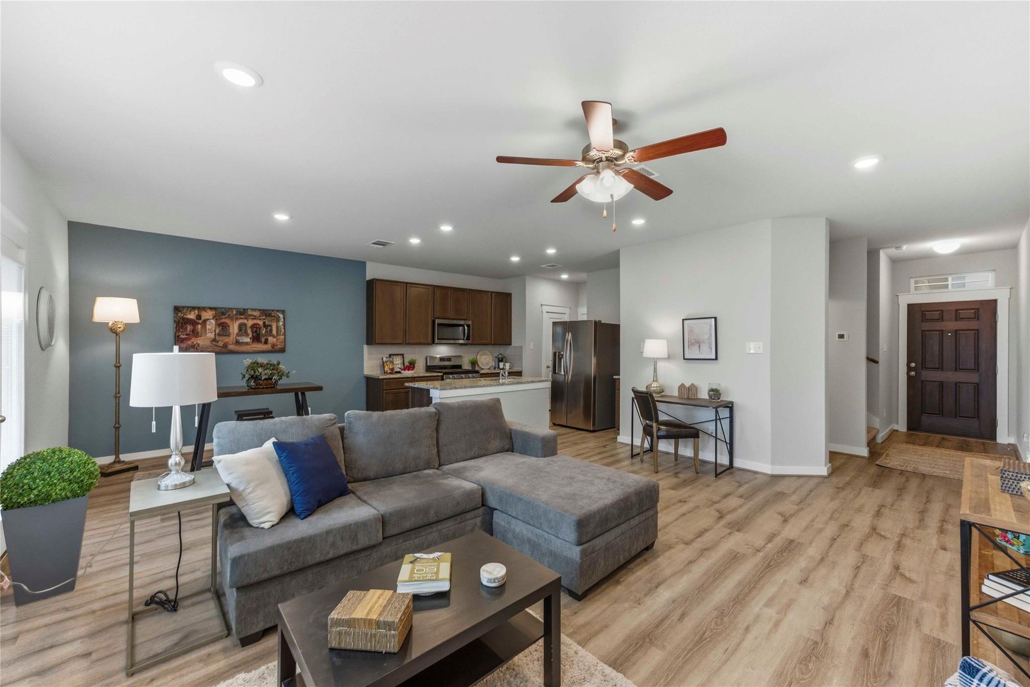 17203 Leafroller DR B