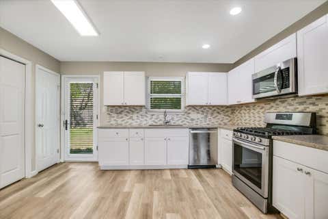 Photo of 6026 Bluebell CIR, Austin, TX 78741 (MLS # 4340713)
