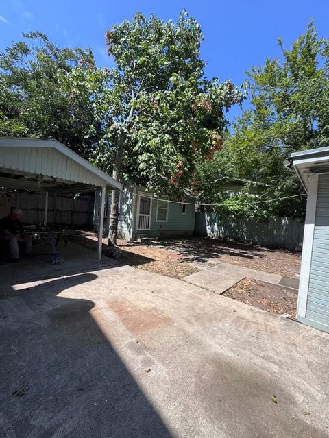 Tiny photo for 2209 E 5th ST, Austin, TX 78702 (MLS # 4875426)