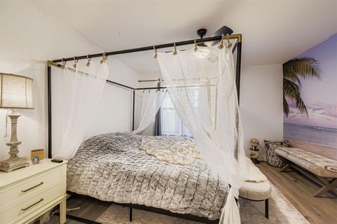 Tiny photo for 3305 W William Cannon DR #A, Austin, TX 78745 (MLS # 1608084)