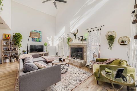 Tiny photo for 3305 W William Cannon DR #A, Austin, TX 78745 (MLS # 1608084)