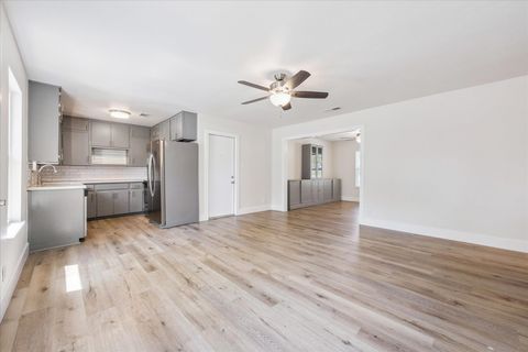 Tiny photo for 1913 Ohlen RD, Austin, TX 78757 (MLS # 6729929)