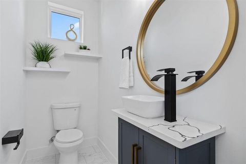 Tiny photo for 501 E Burton ST, Manor, TX 78653 (MLS # 6342149)