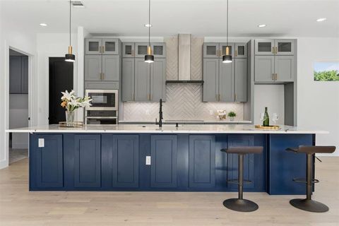 Tiny photo for 501 E Burton ST, Manor, TX 78653 (MLS # 6342149)