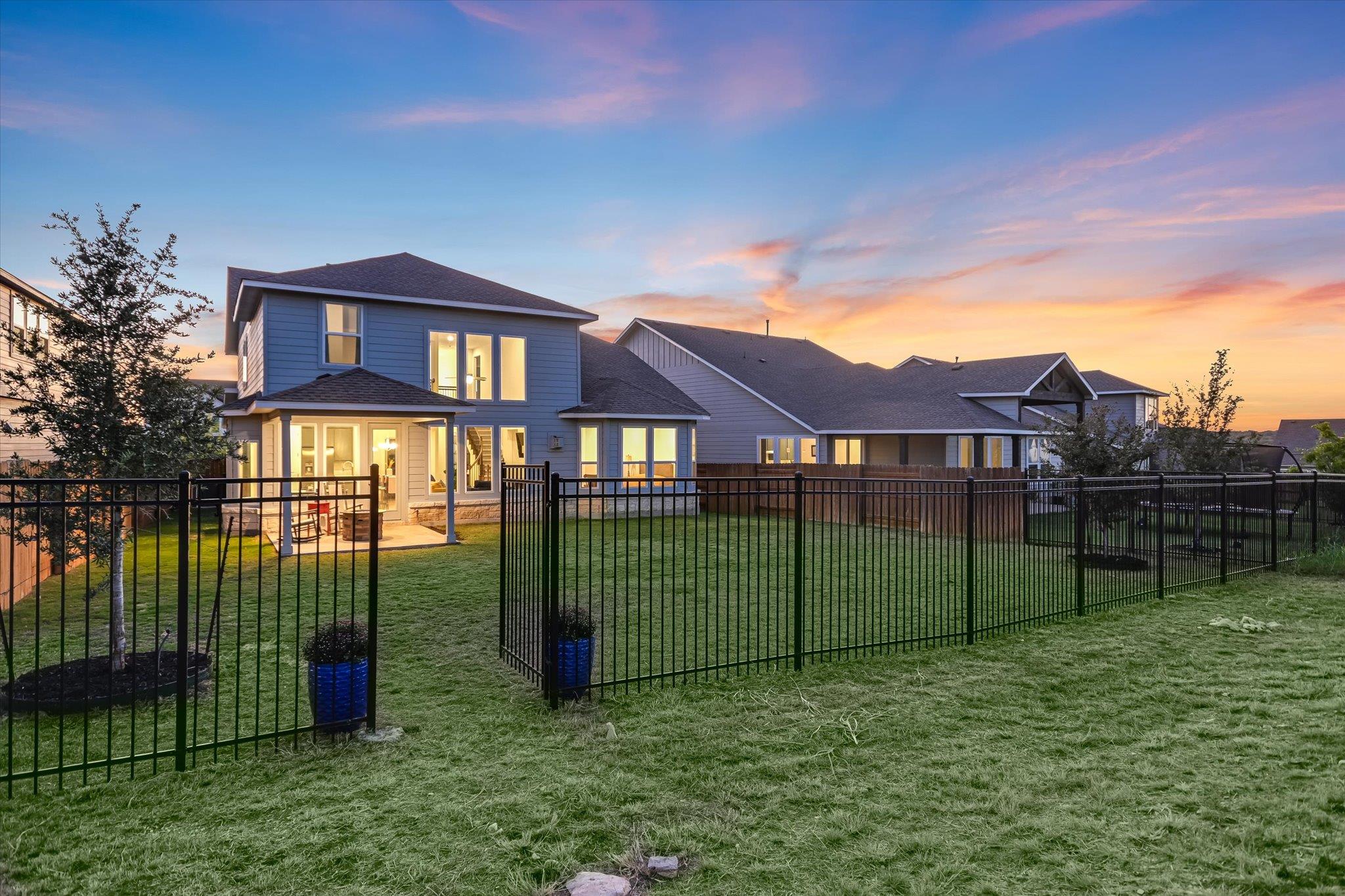 Dripping Springs, Texas 78620, United States, 5 Bedrooms Bedrooms, ,4 BathroomsBathrooms,Residential,Active,229622